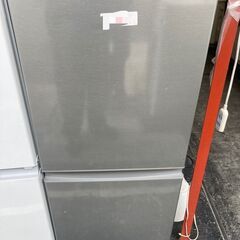 ☆中古￥9,800！AQUA　126㍑2ドア冷蔵庫　家電　202...