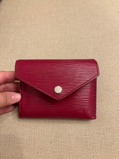 ルイヴィトン エピ 三つ折財布