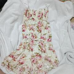 新品✧花柄ワンピパンツ型