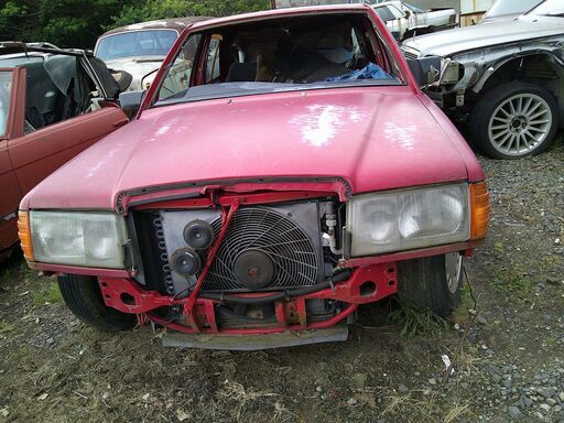 現在世界中で人気上昇の190E-20リサイクル部品取り車両及び各種部品販売