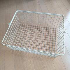 ワイヤーカゴ　ホワイト