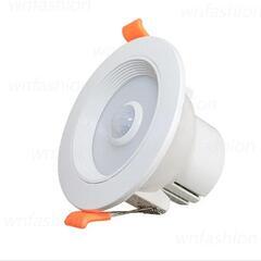 【新品未使用】LED ダウンライト 人感センサー式 昼白色の画像