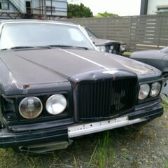 輸入車―メンテナンス―工場フエラリーロールス.ロイス.Mベンツ他