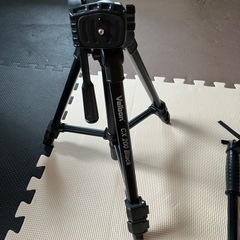 3脚と1脚の画像