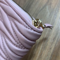 miu miu ミュウミュウ ピンク 長財布 マテラッセの画像