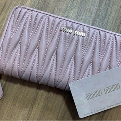 miu miu ミュウミュウ ピンク 長財布 マテラッセ