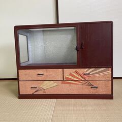 レトロな飾り棚をお譲りいたします。の画像