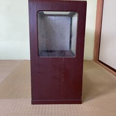 レトロな飾り棚をお譲りいたします。の画像