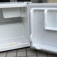 無料 2017年製 1ドア 46L 冷蔵庫 エスキュービズム(S-cubism) WR-1046 訳あり 宮前区の画像