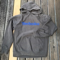 Technicsパーカー