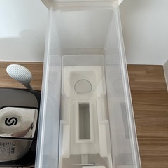 ZOJIRUSHI 3号炊き機炊飯器　・NITORI米びつの画像