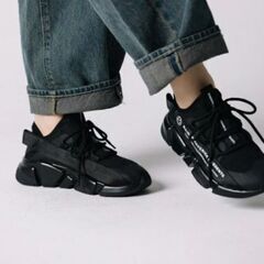 〘新作　新品〙　MAISON MAVERICK ダッドシューズブラック　23.5の画像