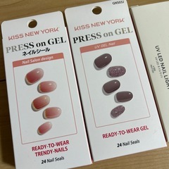 【未開封】UVライト&ジェルネイルシールセットの画像