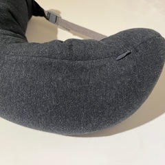 【6/4,5取りに来れる方】【6/4締切】 無印良品 フィットするネッククッション【杢黒】ネックピロー【受け取り場所武蔵小杉駅も相談可能】の画像