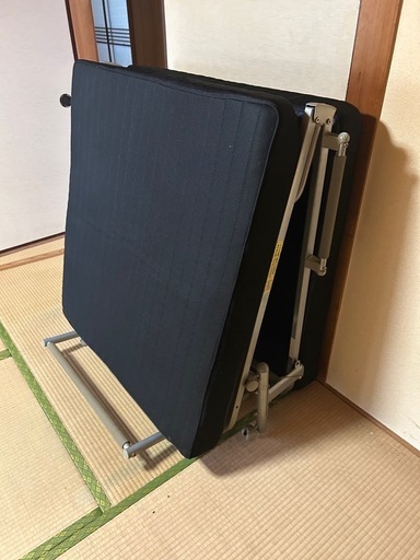 折りたたみベッドソファー