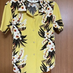 ②かりゆしウェア　MANGO HOUS  Mサイズ 