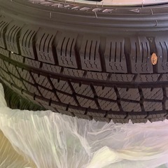 冬タイヤ　145/80/R12 80/78N LT