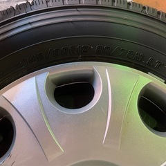 冬タイヤホイール付き
　145/80/R12 80/78N LTの画像