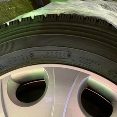 冬タイヤホイール付き
　145/80/R12 80/78N LTの画像