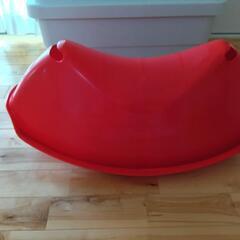 IKEA RUSIG　揺れる乗り物の画像