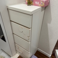 ディズニー　ベルメゾン　収納棚