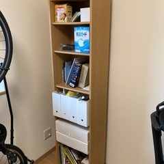 本棚　6月12日引越し　高さ180 正面44 横30