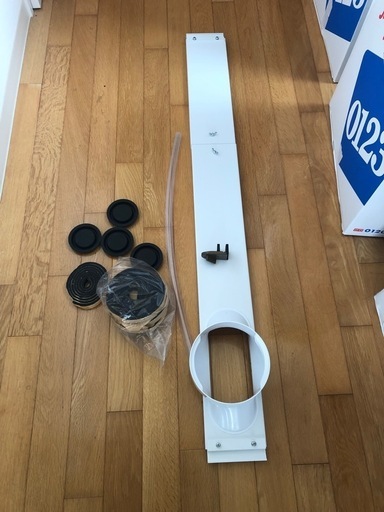アイリスオーヤマ製　コンパクトエアコン
