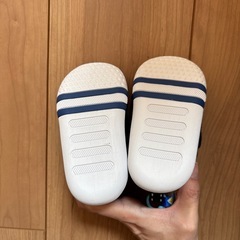 12.5センチの子ども用の靴の画像