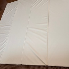 折りたたみクッションフロアマット170×170の画像