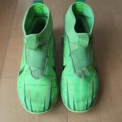 NIKE サッカー　トレーニングシューズ　ジュニア