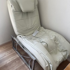 チェア　白　受け渡し決まりました