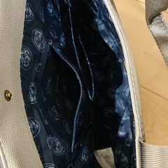 【新品】バック　シルバーの画像