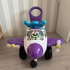 バズナイトイヤー　乗り物