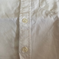 UNIQLO 白シャツ　キッズ　110㎝の画像