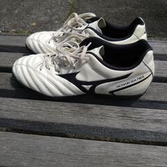 MIZUNOサッカー用スパイクの画像