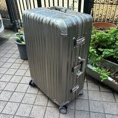 キャリーバッグ