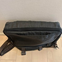 TUMI グレー キャンバス ビジネスバッグの画像