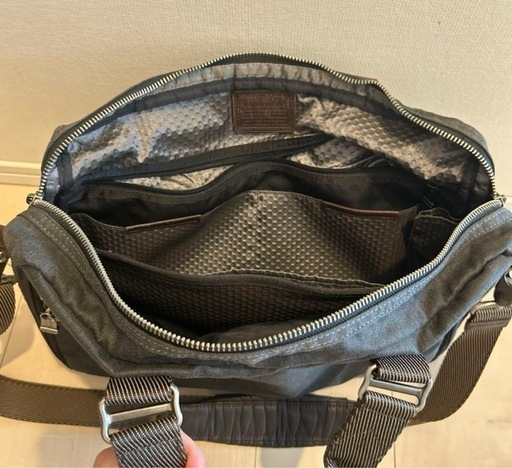 TUMI グレー キャンバス ビジネスバッグ