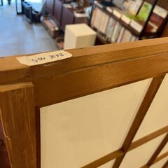 【雪見障子】2枚あります。価格は1枚（取りに来て頂ける方でお願いします）の画像