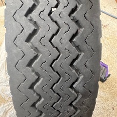 中古タイヤの画像