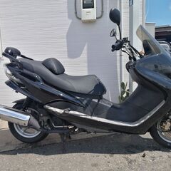 YAMAHA マジェスティ125 FI インジェクションブラックの画像