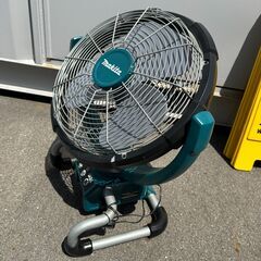 値下げ◆USED マキタ 330mm 14.4V/18V 充電式産業扇 ファン CF300D ACアダプタ付 の画像