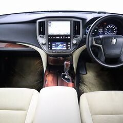 トヨタ クラウン ハイブリッド入荷しました‼️気になったらお問合せを🎵の画像