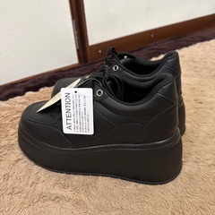 辻希美　厚底スニーカー　新品未使用の画像