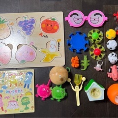 おもちゃ詰め合わせの画像