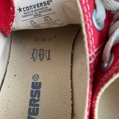 converseスニーカーの画像
