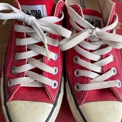converseスニーカーの画像