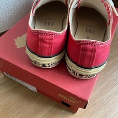 converseスニーカーの画像