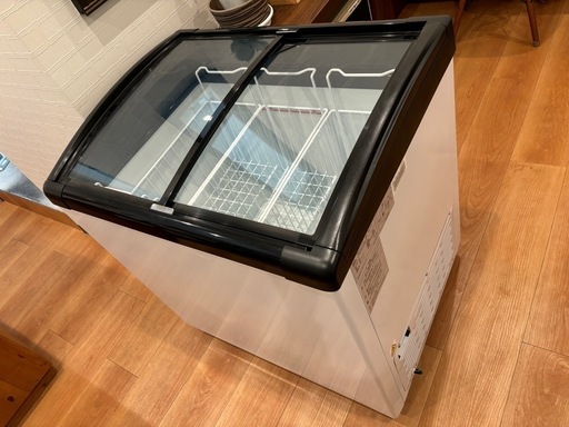 冷凍ショーケース TBSC-117F