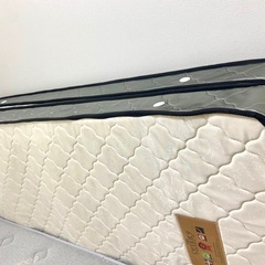 シングルベッド2つ